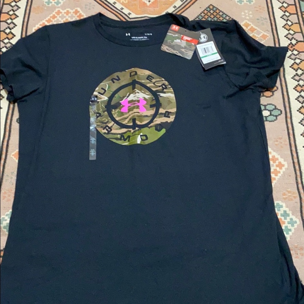 Under Armour - classic tee